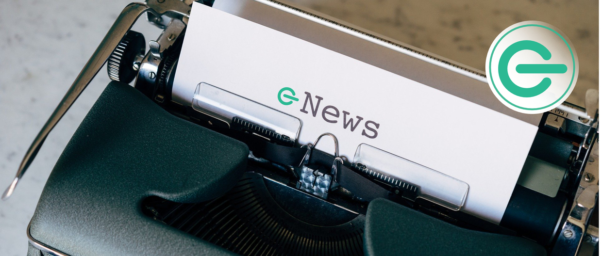 alte Schreibmaschine mit Papier, auf dem News steht und das Energy Lab-Icon zu sehen ist. Neuigkeiten von der Energiewende.